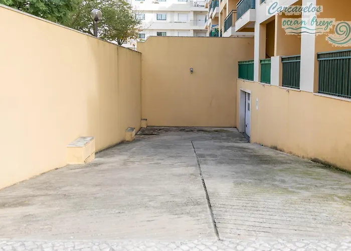 Ocean Breeze 아파트